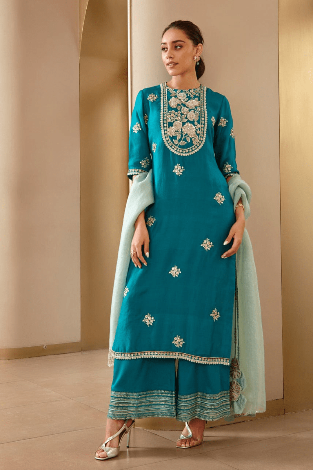 Pine Embroidered Suit